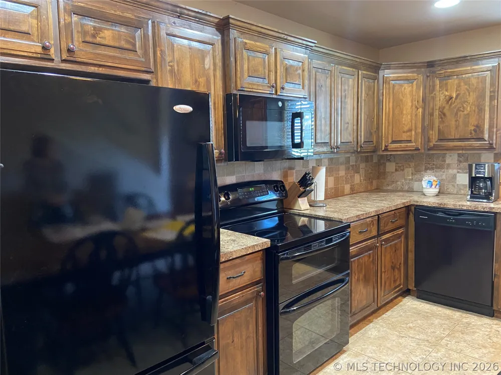 135 96 ROAD #11 Eucha, OK 74342