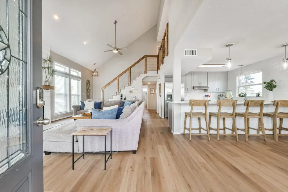 4319 Spanish Main Jamaica Beach, TX 77554