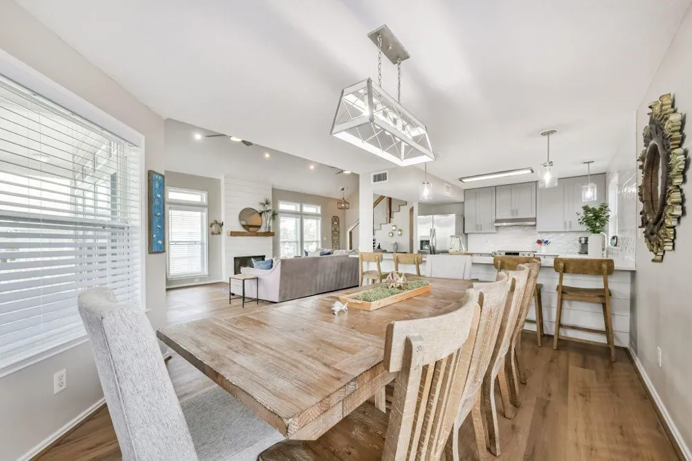 4319 Spanish Main Jamaica Beach, TX 77554