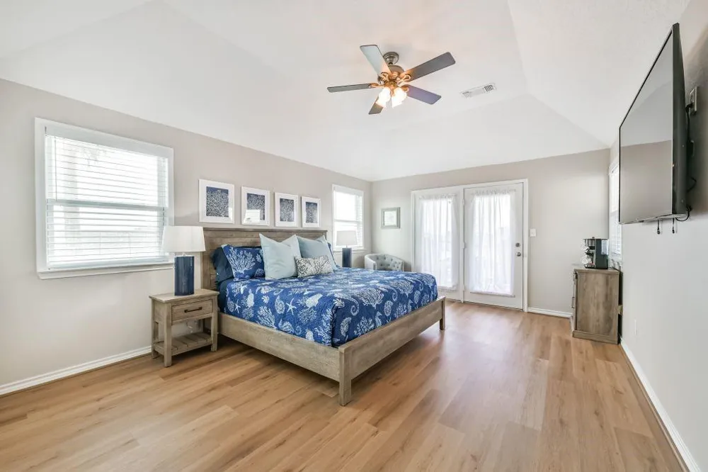 4319 Spanish Main Jamaica Beach, TX 77554