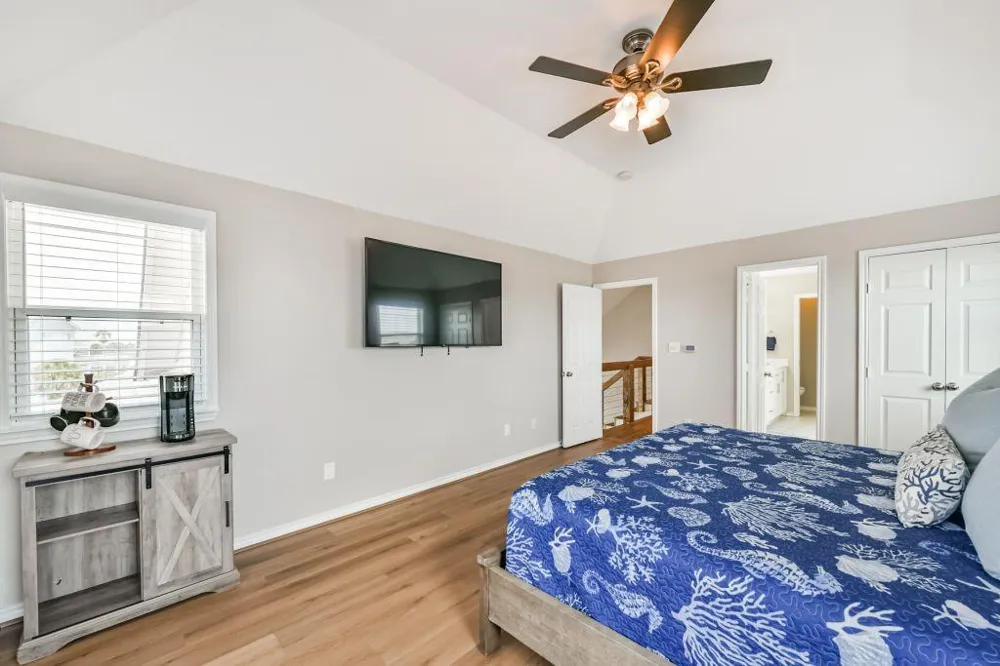 4319 Spanish Main Jamaica Beach, TX 77554