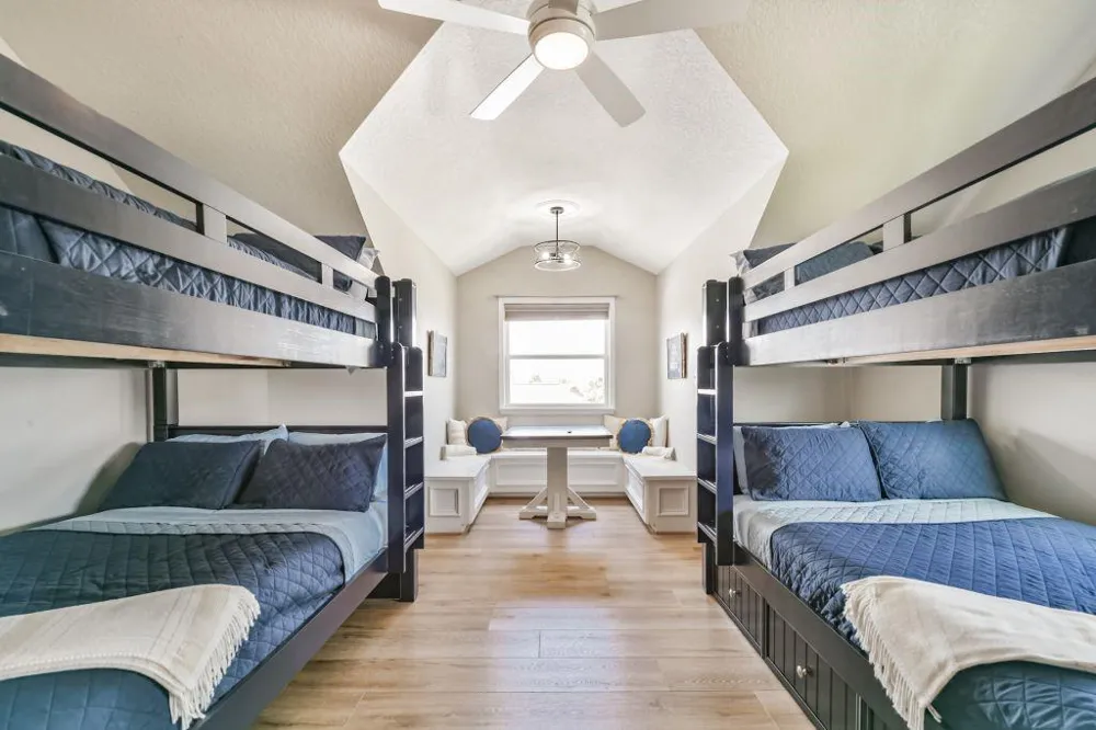 4319 Spanish Main Jamaica Beach, TX 77554
