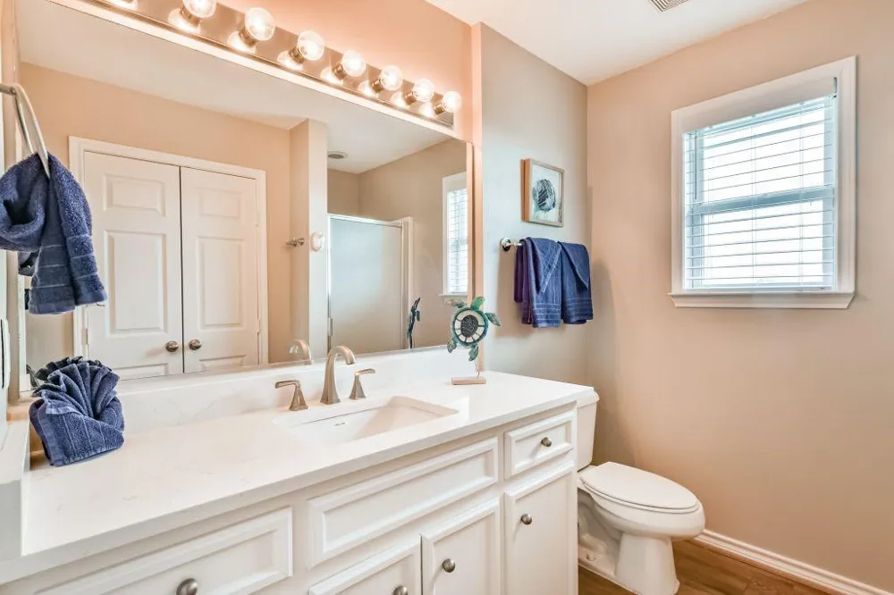 4319 Spanish Main Jamaica Beach, TX 77554