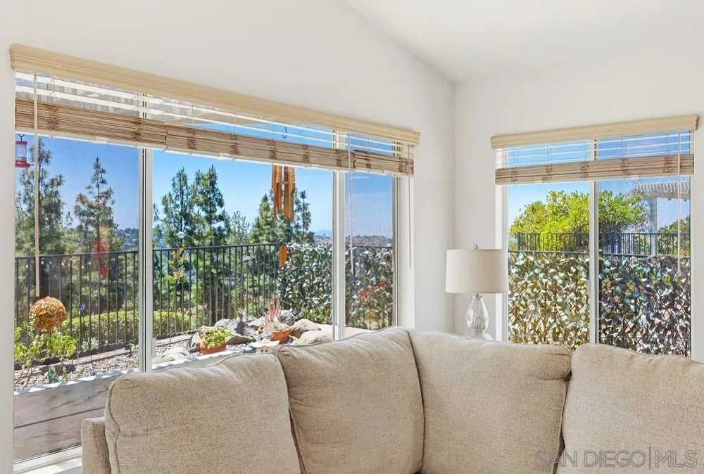 2501 Columbine Drive Alpine, CA 91901