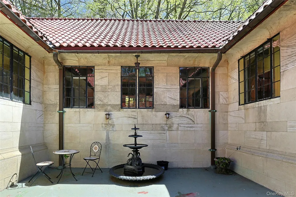 16 Lewis Road Irvington, NY 10533