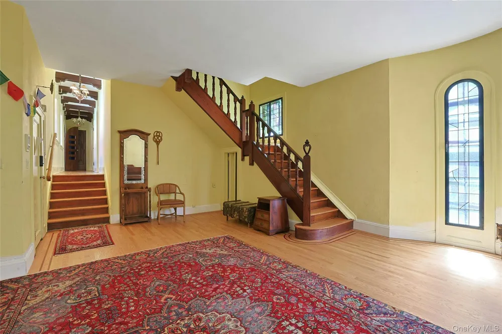 16 Lewis Road Irvington, NY 10533