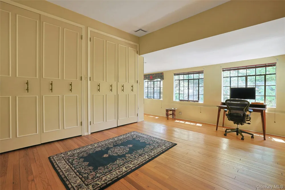 16 Lewis Road Irvington, NY 10533