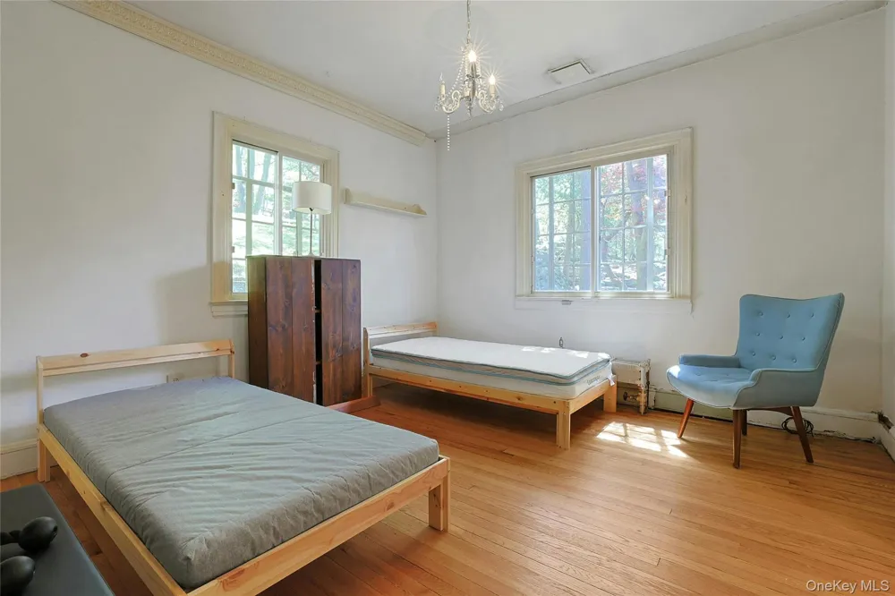 16 Lewis Road Irvington, NY 10533