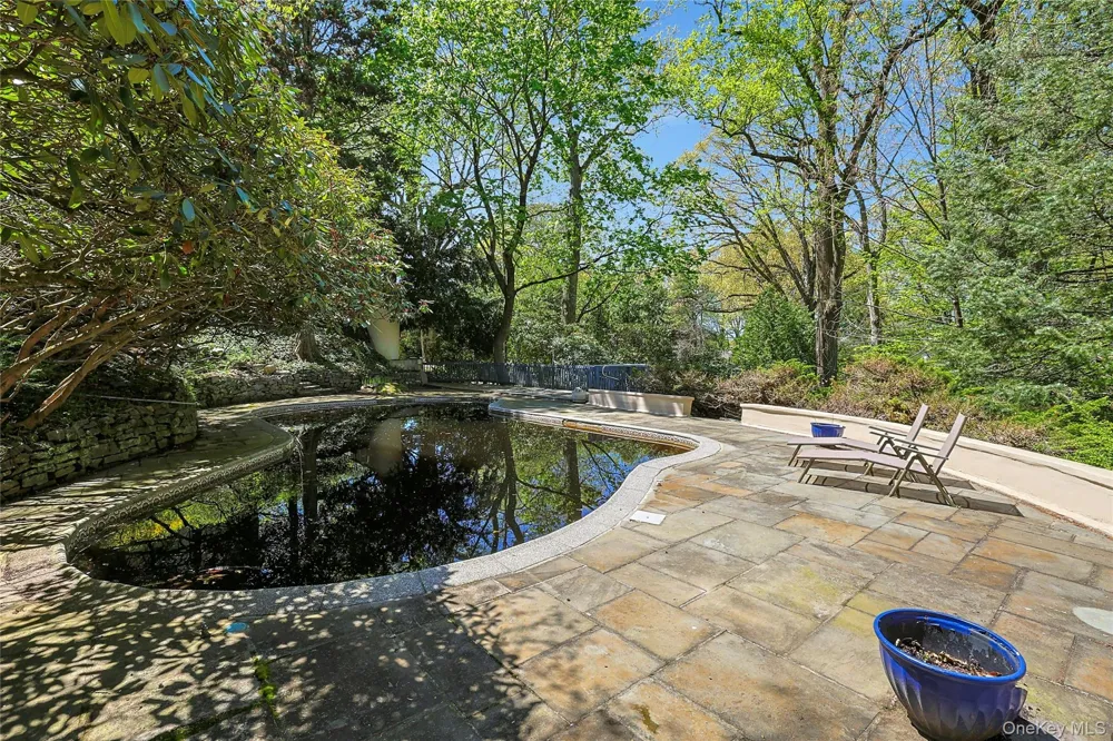 16 Lewis Road Irvington, NY 10533