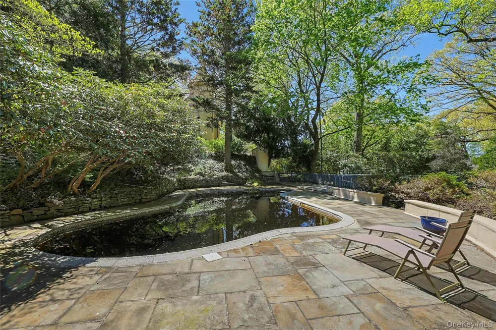 16 Lewis Road Irvington, NY 10533