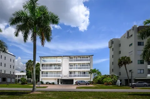 1477 PARK BEACH CIRCLE #33
