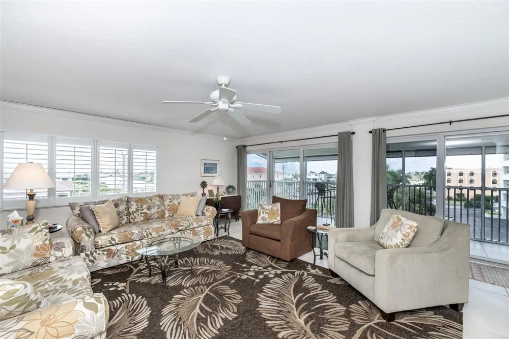 1477 PARK BEACH CIRCLE #33 Punta Gorda, FL 33950