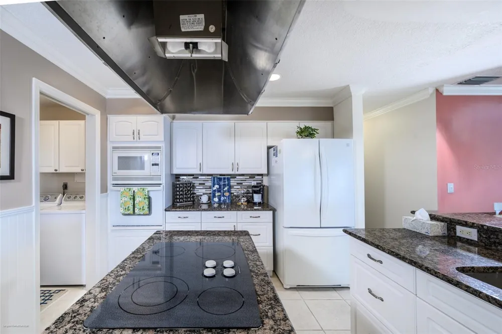 1477 PARK BEACH CIRCLE #33 Punta Gorda, FL 33950