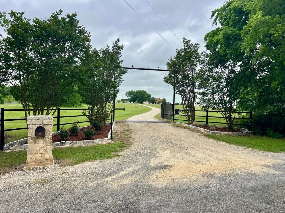 2276 Hodge Moody, TX 76557