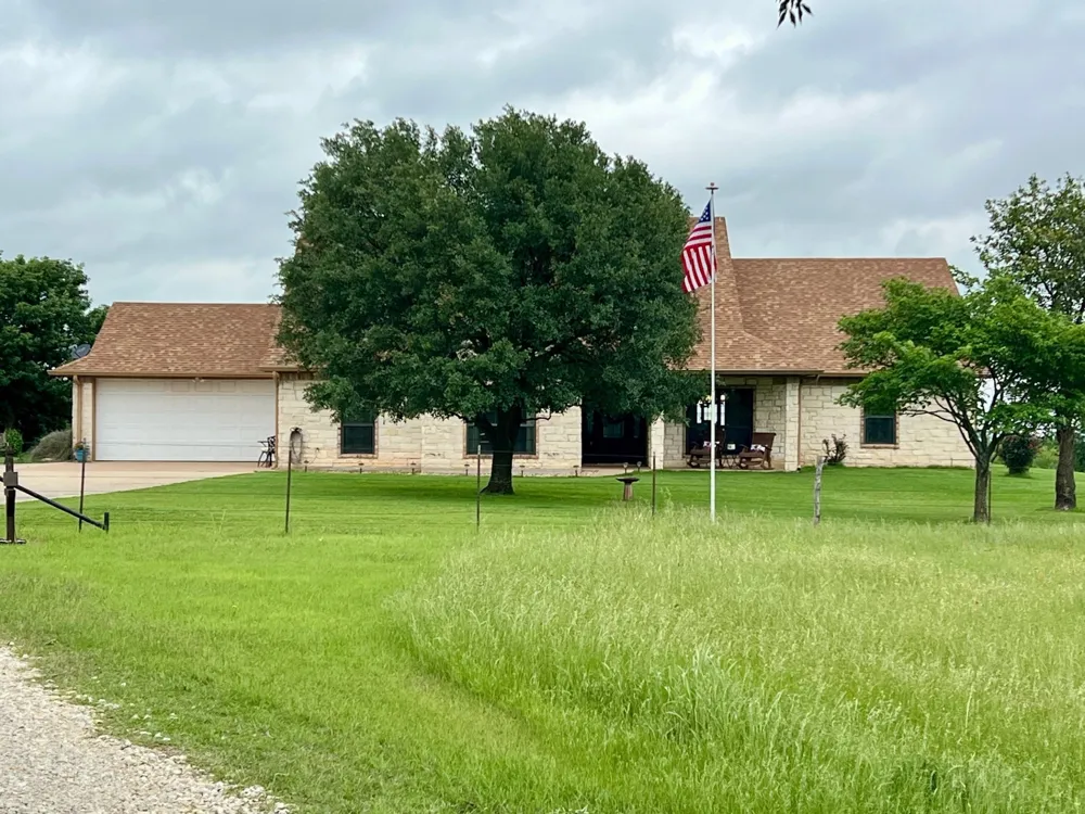 2276 Hodge Moody, TX 76557