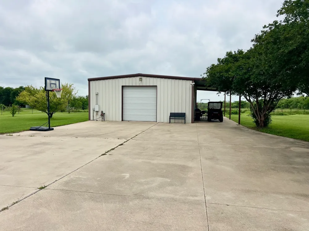 2276 Hodge Moody, TX 76557