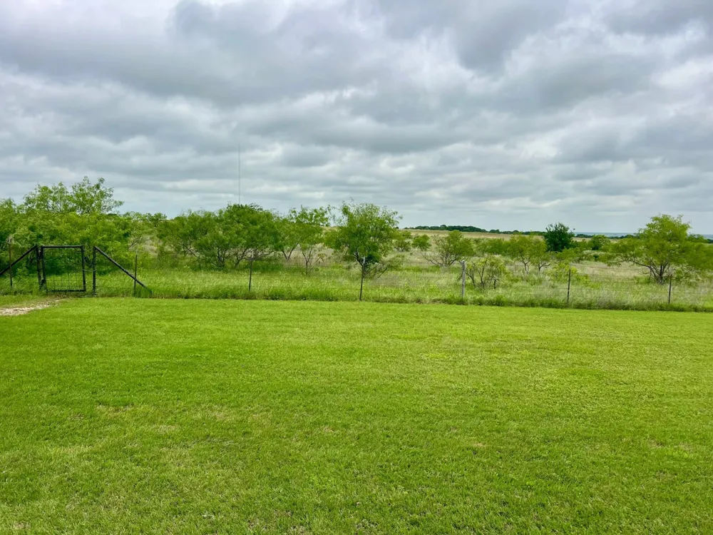 2276 Hodge Moody, TX 76557