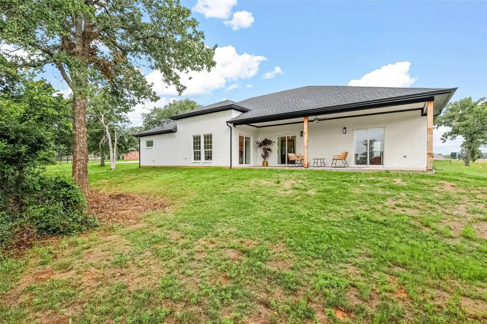 4013 Legend Trail Granbury, TX 76049