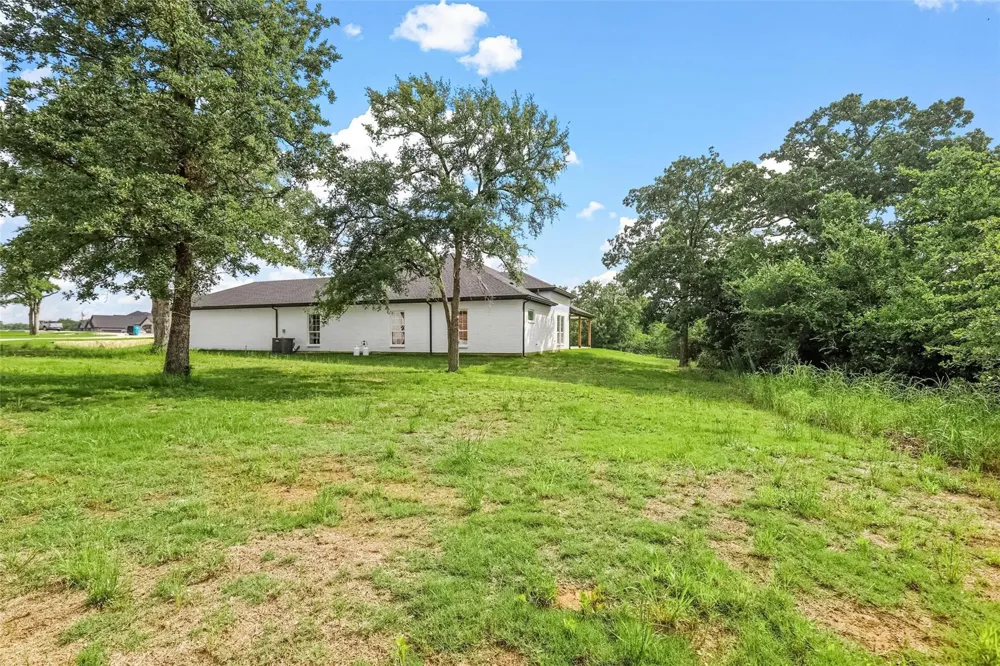 4013 Legend Trail Granbury, TX 76049