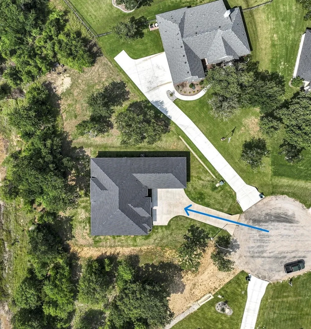 4013 Legend Trail Granbury, TX 76049