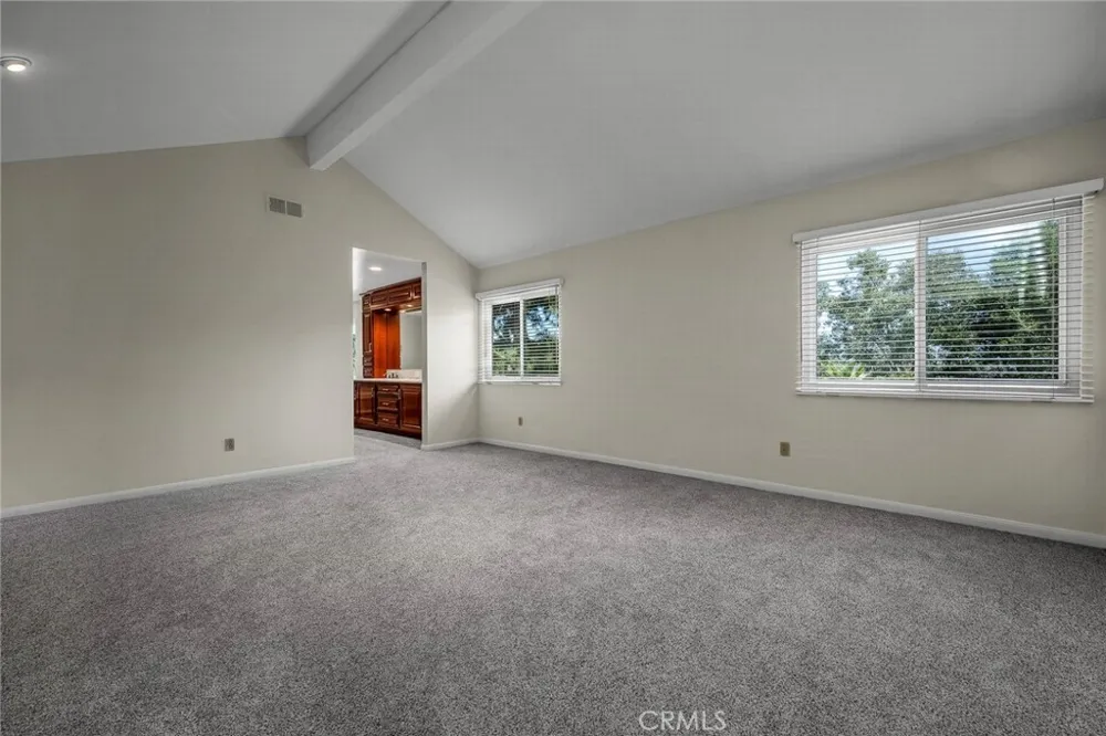 22253 Drums Court Calabasas, CA 91302