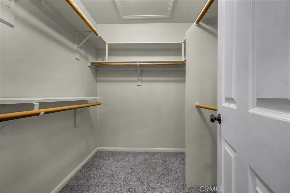 22253 Drums Court Calabasas, CA 91302