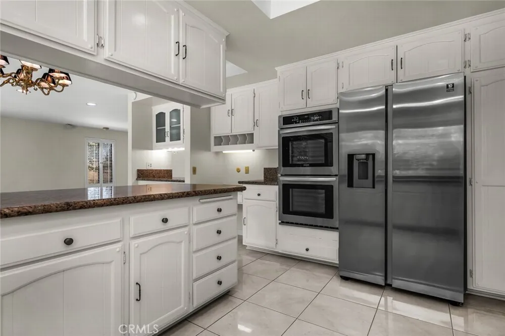 22253 Drums Court Calabasas, CA 91302