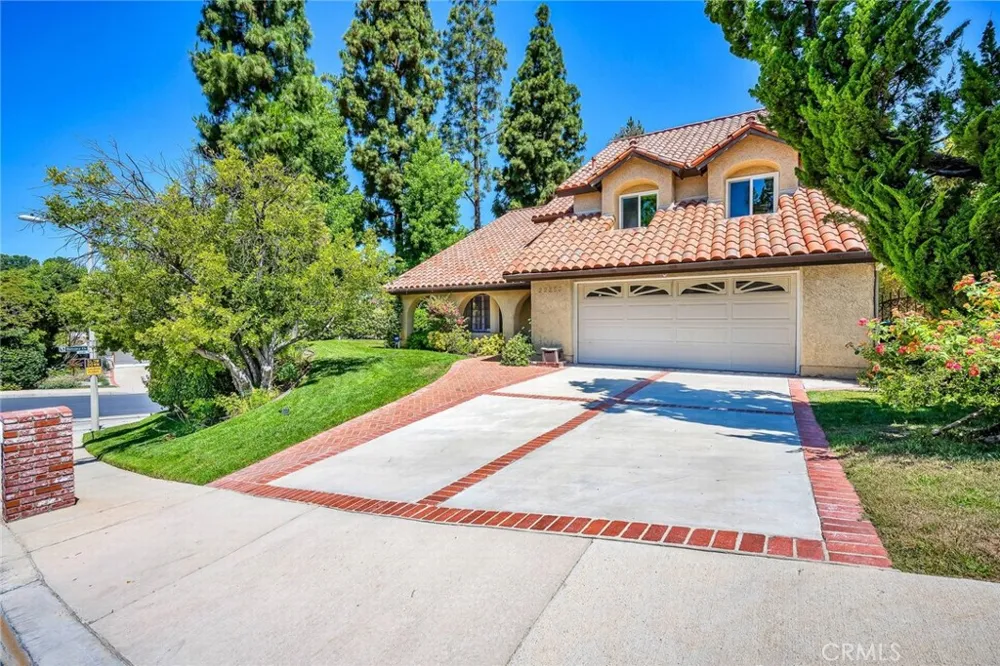 22253 Drums Court Calabasas, CA 91302