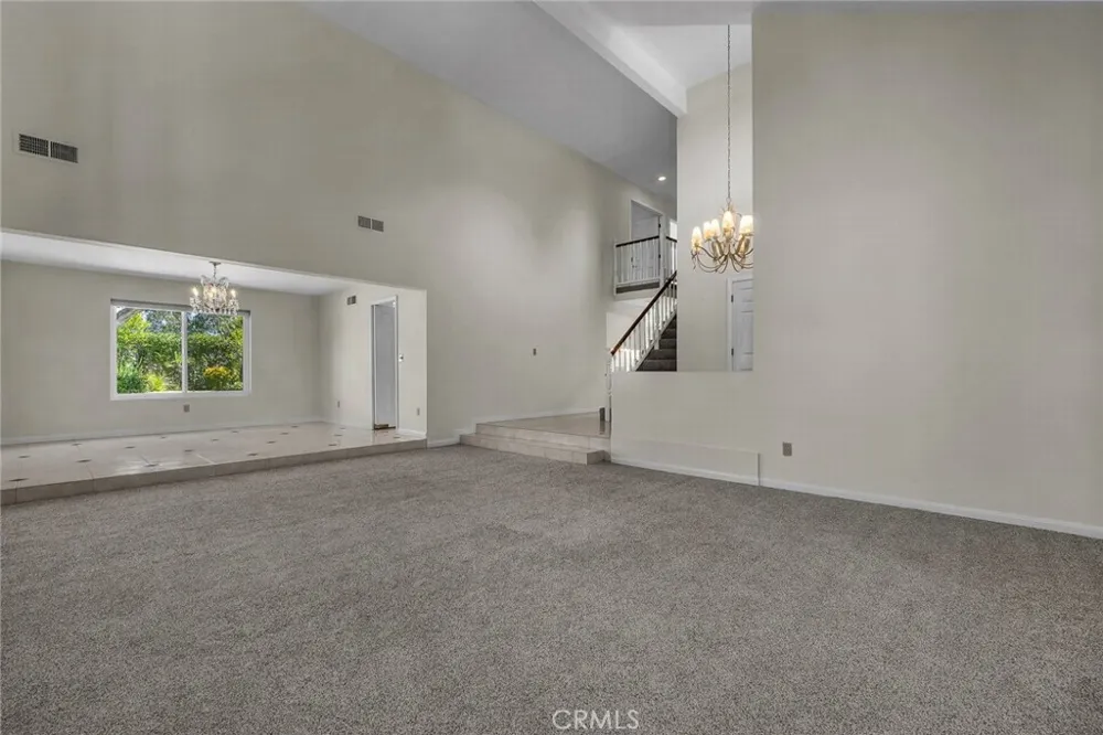 22253 Drums Court Calabasas, CA 91302