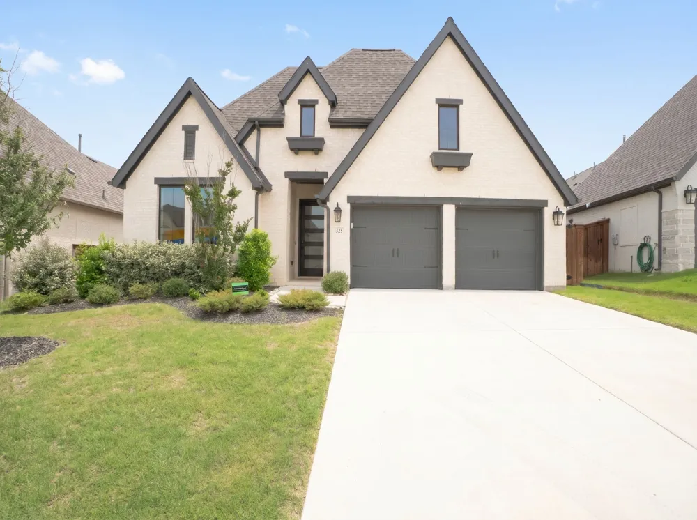 1321 Old Rocksprings Pass Mansfield, TX 76063
