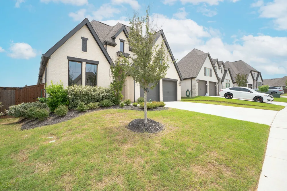 1321 Old Rocksprings Pass Mansfield, TX 76063