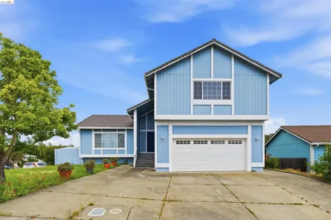587 Birkdale Dr