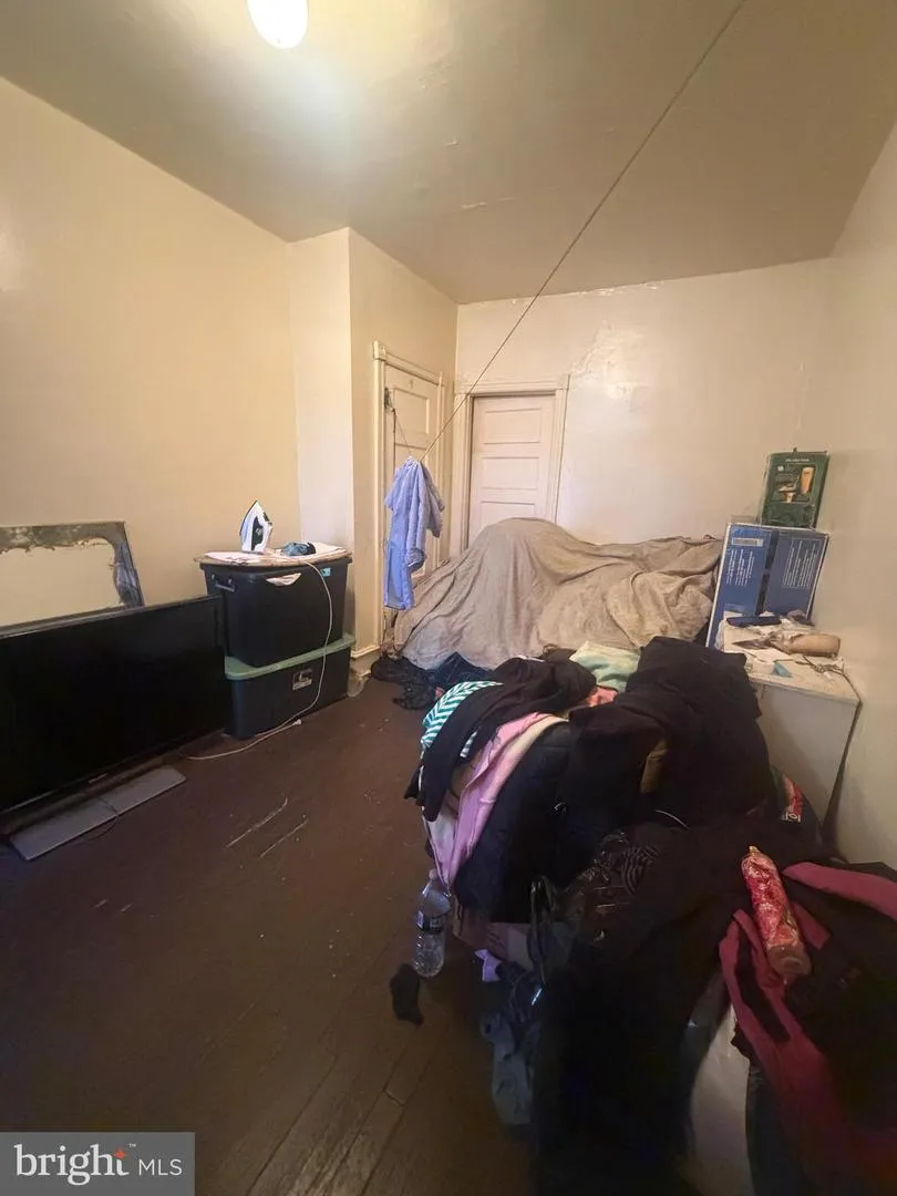 4842 15TH STREET Philadelphia, PA 19141