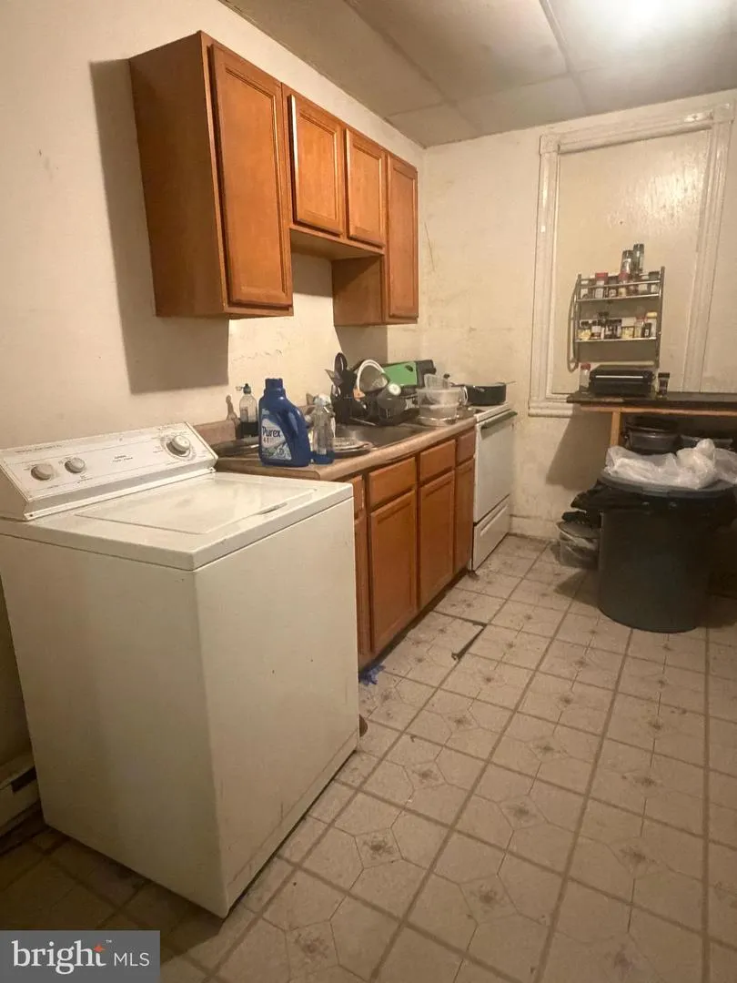4842 15TH STREET Philadelphia, PA 19141