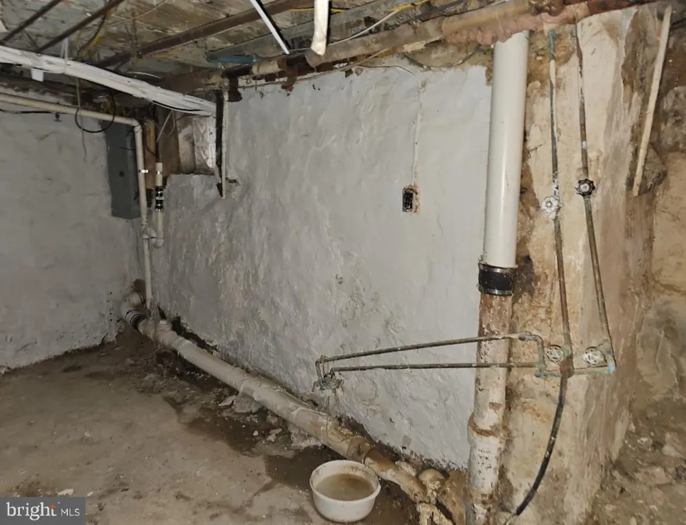 4842 15TH STREET Philadelphia, PA 19141