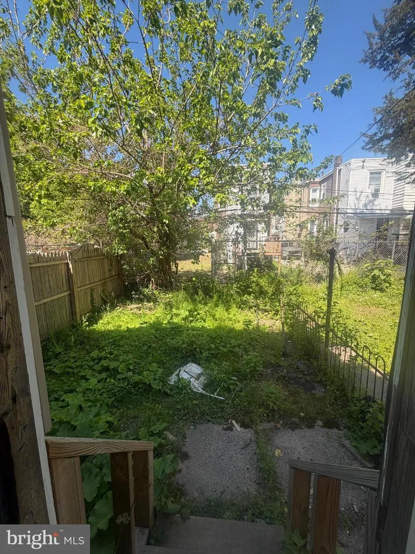 4842 15TH STREET Philadelphia, PA 19141