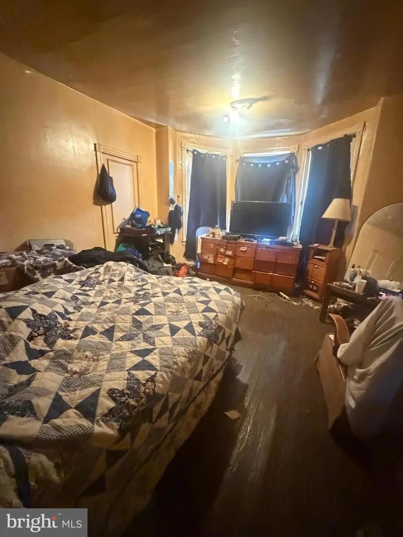 4842 15TH STREET Philadelphia, PA 19141
