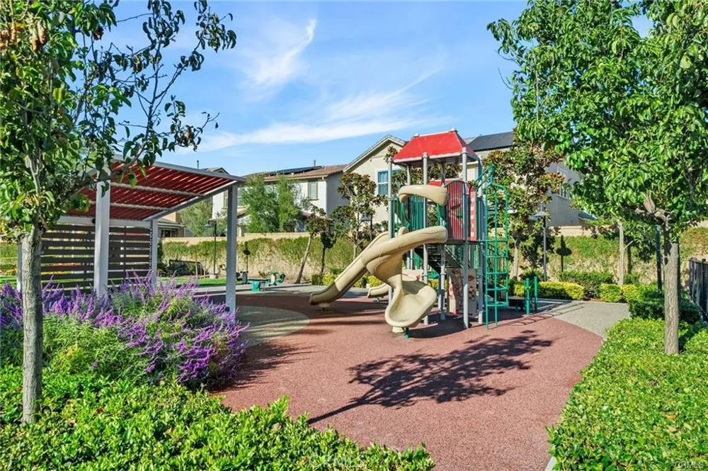 4665 S Flagstone Avenue Ontario, CA 91762