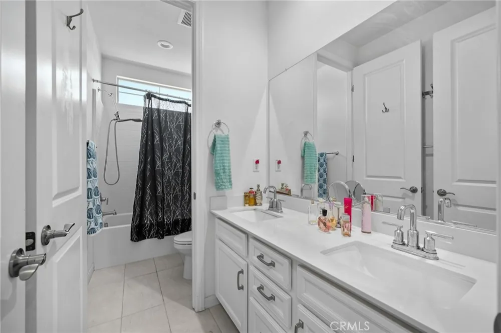 4665 S Flagstone Avenue Ontario, CA 91762