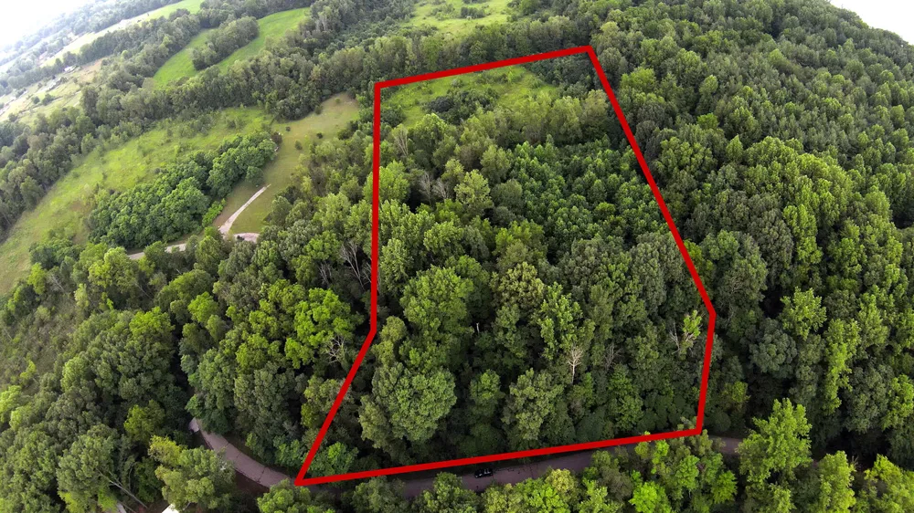 10 Long Lake Drive Cassopolis, MI 49031