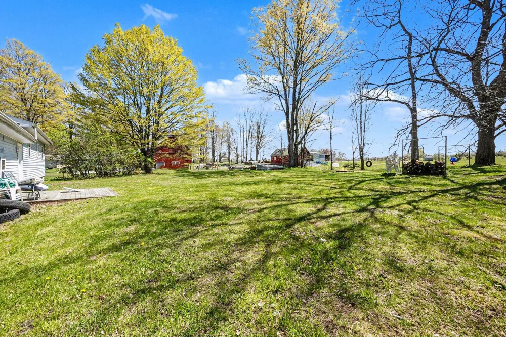 17845 7 Mile Road Cedar Township, MI 49677