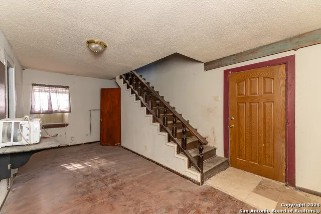 989 Oil Well Road Pipe Creek, TX 78063