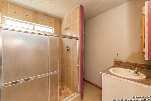 989 Oil Well Road Pipe Creek, TX 78063
