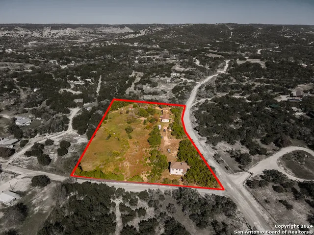 989 Oil Well Road Pipe Creek, TX 78063