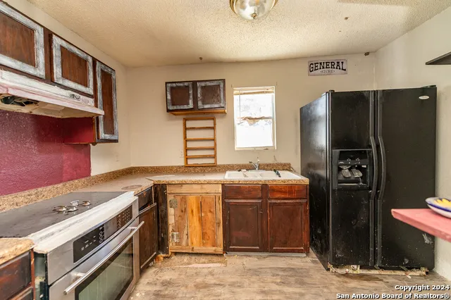 989 Oil Well Road Pipe Creek, TX 78063