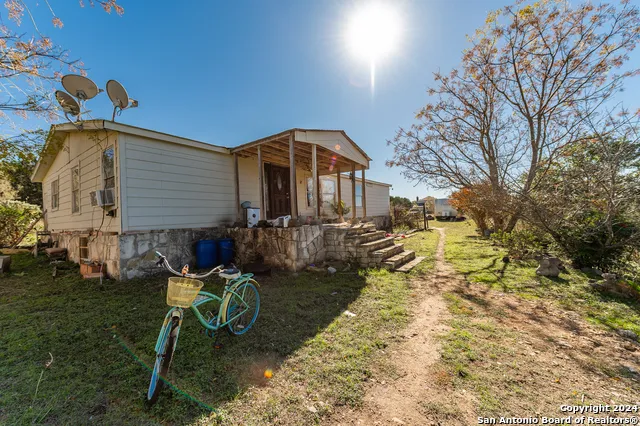 989 Oil Well Road Pipe Creek, TX 78063