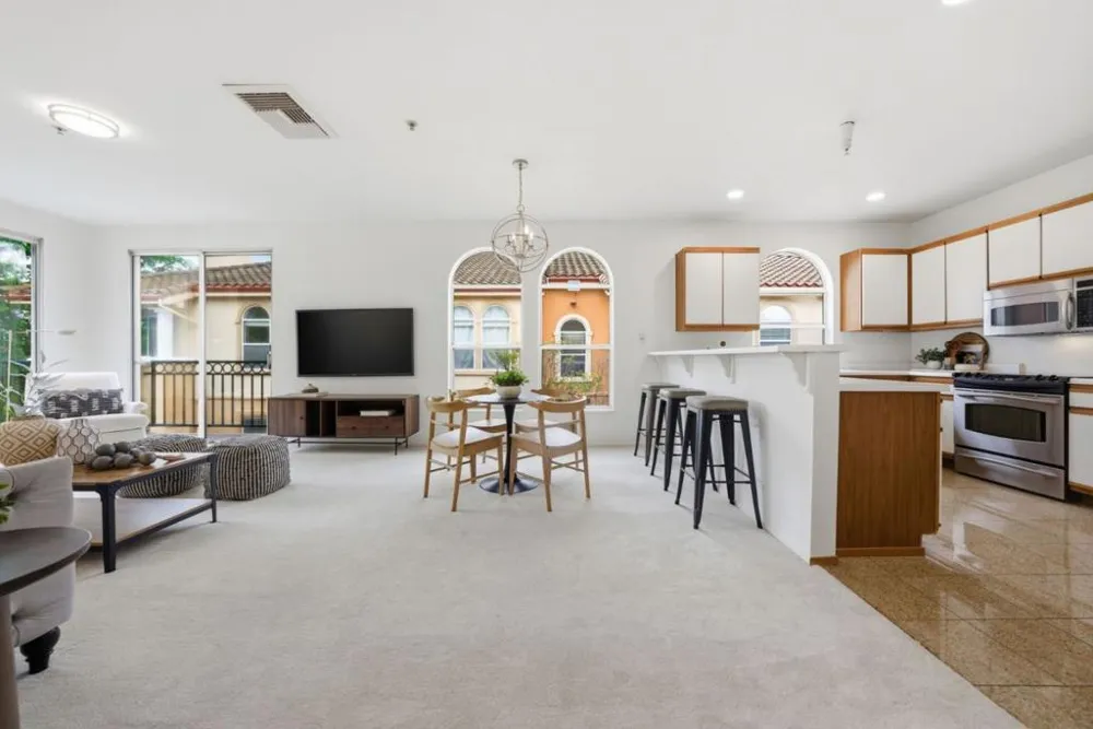 951 S 12th #311 San Jose, CA 95112