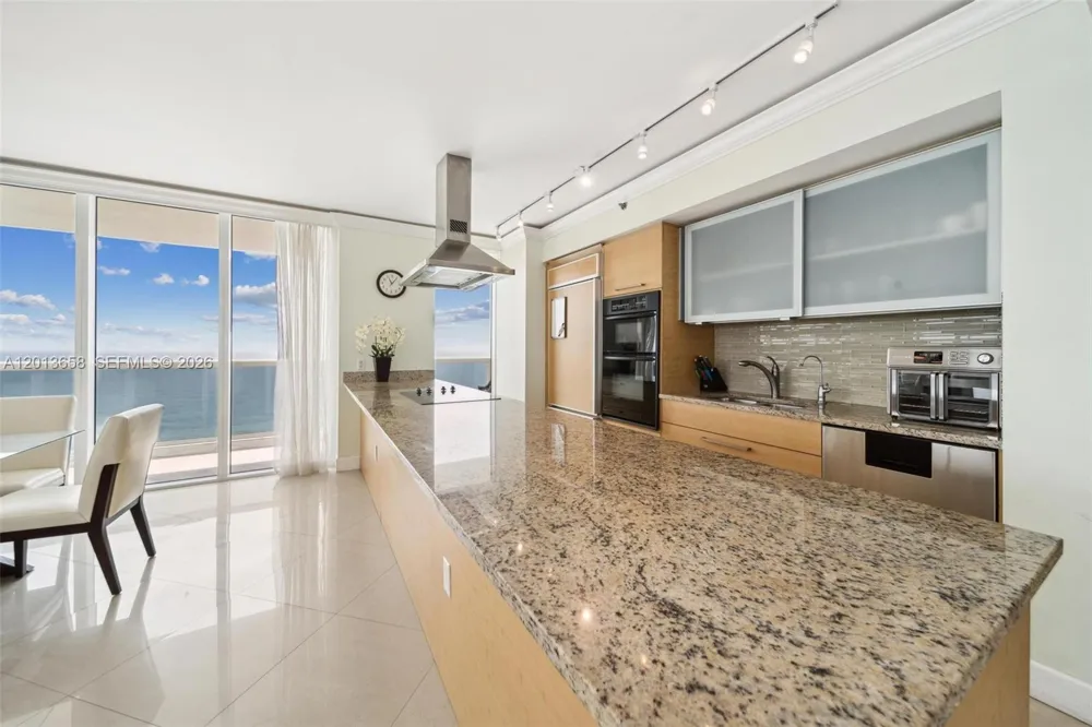1830 S Ocean Dr #1701 Hallandale Beach, FL 33009