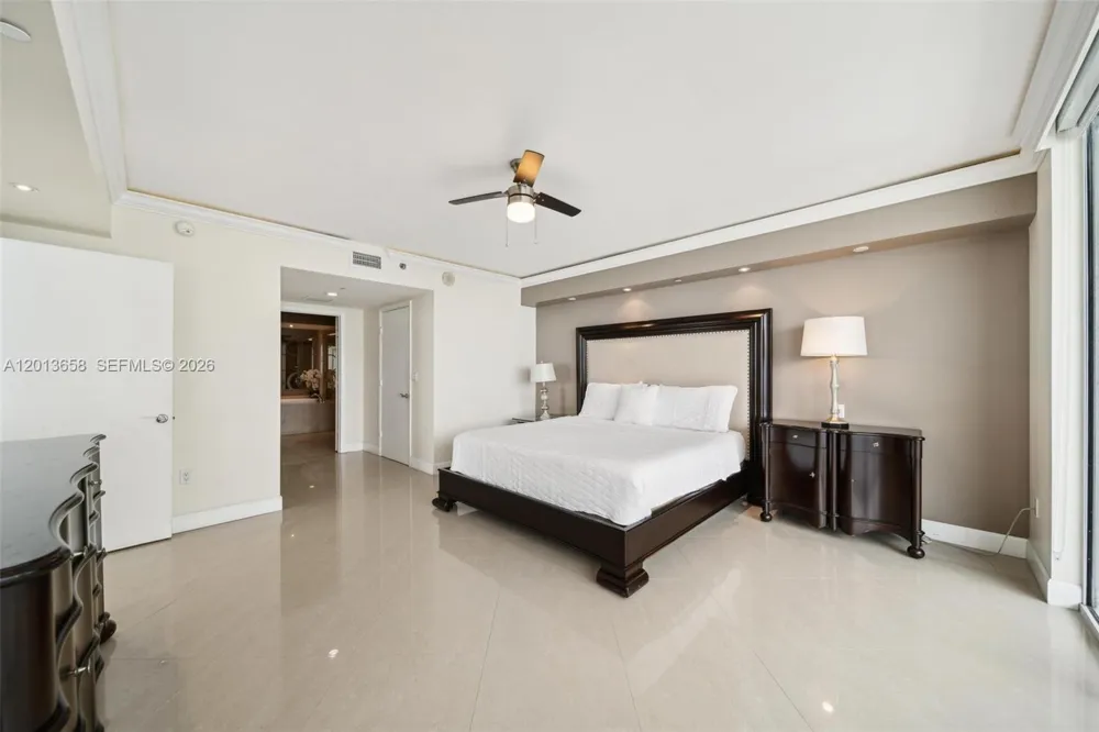1830 S Ocean Dr #1701 Hallandale Beach, FL 33009