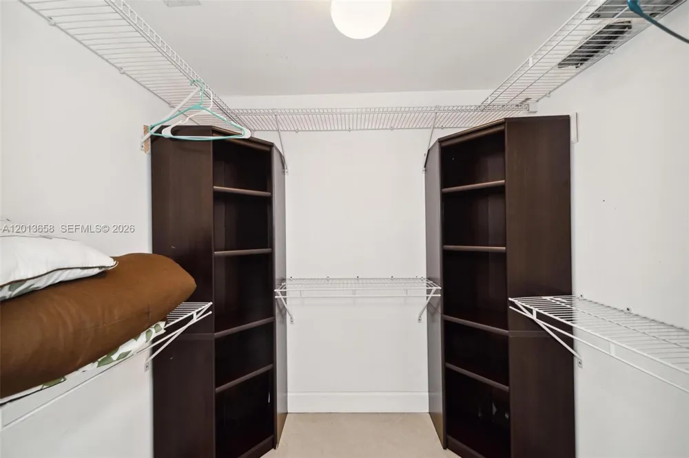 1830 S Ocean Dr #1701 Hallandale Beach, FL 33009